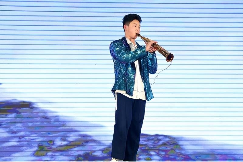 逐梦青春 强国有我 ——湘潭市第十六中学校园文化艺术节暨2025年元旦汇演 逐梦青春 强国有我 ——湘潭市第十六中学校园文化艺术节暨2025年元旦汇演