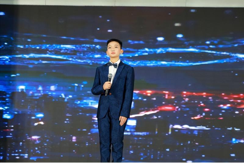 逐梦青春 强国有我 ——湘潭市第十六中学校园文化艺术节暨2025年元旦汇演 逐梦青春 强国有我 ——湘潭市第十六中学校园文化艺术节暨2025年元旦汇演