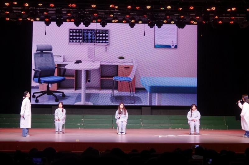 青春逢盛世,逐梦正当时 ——湘潭市二中2024年校园文化艺术节暨首届校园之星总决赛 青春逢盛世,逐梦正当时 ——湘潭市二中2024年校园文化艺术节暨首届校园之星总决赛