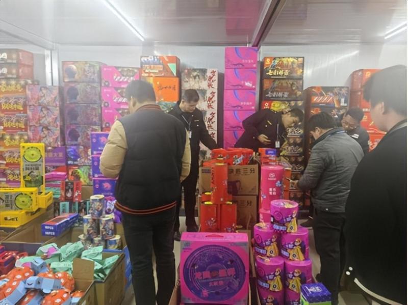 湘潭县开展烟花鞭炮领域打非治违专项行动 湘潭县开展烟花鞭炮领域打非治违专项行动