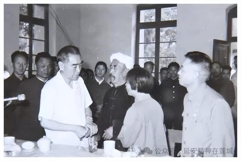 《周恩来总理回延安》(情景诗) 《周恩来总理回延安》(情景诗)