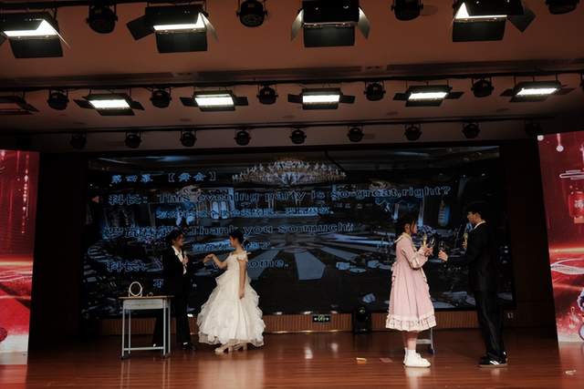 “青春领航三中梦 艺燃精彩韵芳华” 湘潭市第三中学第二十四届校园艺术节闭幕式暨庆元旦迎新年文艺汇演圆满落幕 “青春领航三中梦 艺燃精彩韵芳华” 湘潭市第三中学第二十四届校园艺术节闭幕式暨庆元旦迎新年文艺汇演圆满落幕