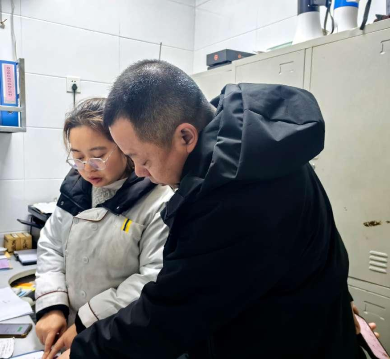 【清廉学校建设】开学第一餐:“食”刻守护 【清廉学校建设】开学第一餐:“食”刻守护