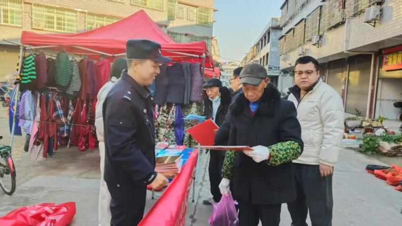 石鼓派出所开展禁赌宣传活动,筑牢群众拒赌防线 石鼓派出所开展禁赌宣传活动,筑牢群众拒赌防线