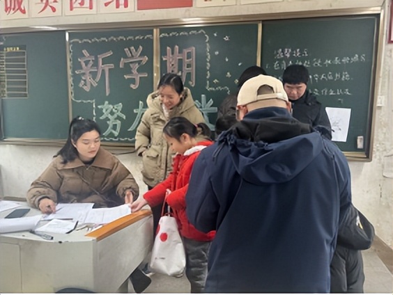 射埠镇中心小学春季开学工作报道 射埠镇中心小学春季开学工作报道