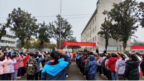 新学期,新起点——射埠镇中心小学隆重举行开学典礼 新学期,新起点——射埠镇中心小学隆重举行开学典礼