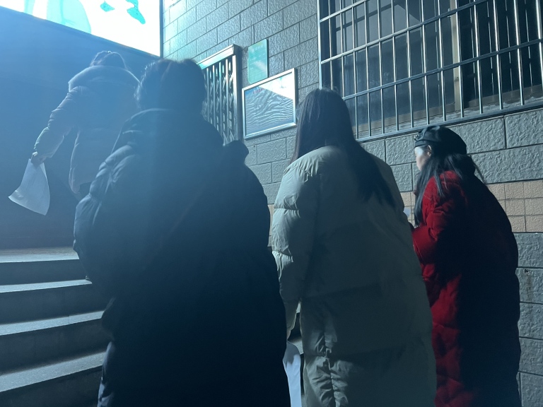收手机收心思 新学期新气象 ——湘机中学严抓在校学生的智能手机管理 收手机收心思 新学期新气象 ——湘机中学严抓在校学生的智能手机管理