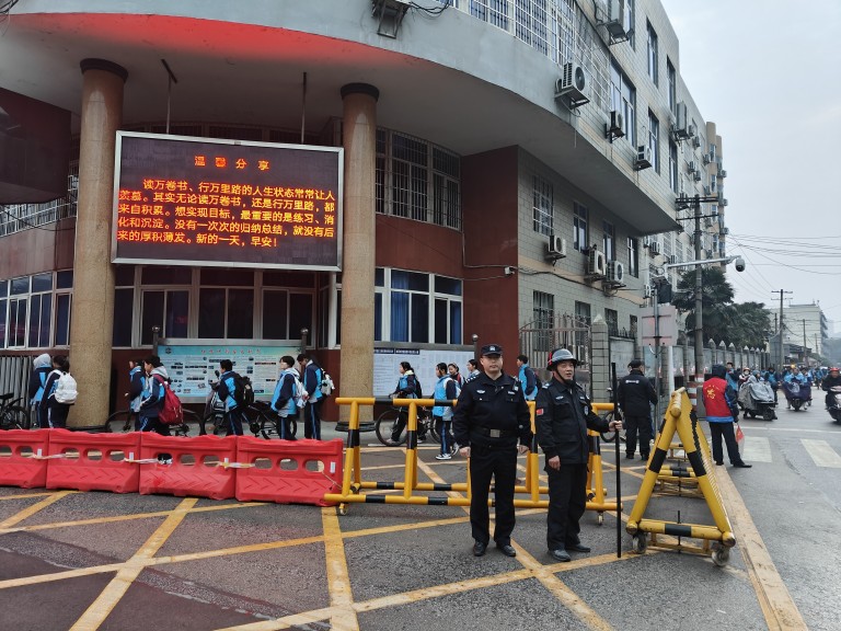 擦亮监督“探头” 倾心护航开学 擦亮监督“探头” 倾心护航开学