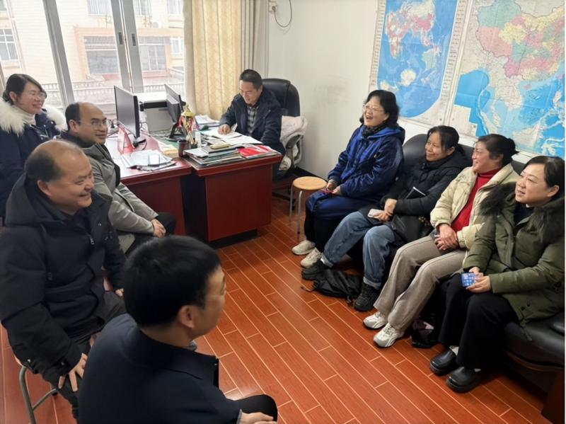 蹲点指导助教研,凝心聚力启新篇 ——湘潭市第二中学新学期第一次教研组活动 蹲点指导助教研,凝心聚力启新篇 ——湘潭市第二中学新学期第一次教研组活动