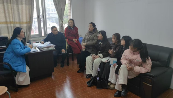 蹲点指导助教研,凝心聚力启新篇 ——湘潭市第二中学新学期第一次教研组活动 蹲点指导助教研,凝心聚力启新篇 ——湘潭市第二中学新学期第一次教研组活动