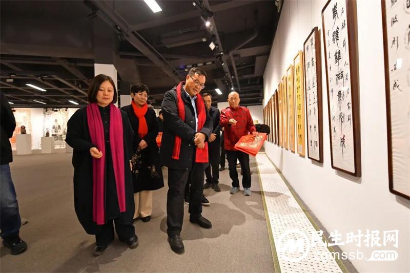 省文化和旅游厅党组书记、厅长黄东升参观考察“和美生活·非遗美学艺术展”