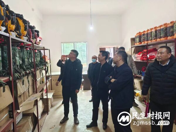 省林业和草原局调研组赴巧调研森林草原防火等工作