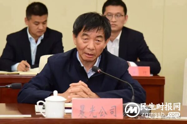 曲周县两名全国人大代表赴京参加全国两会