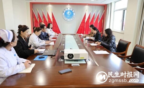 邯郸市卫健委主任李小静莅临邯郸明仁医院调研指导工作