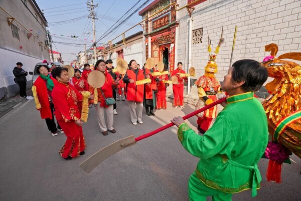 民俗盛宴！冀南新区闫浅村“耍旱船”活动盛大启航
