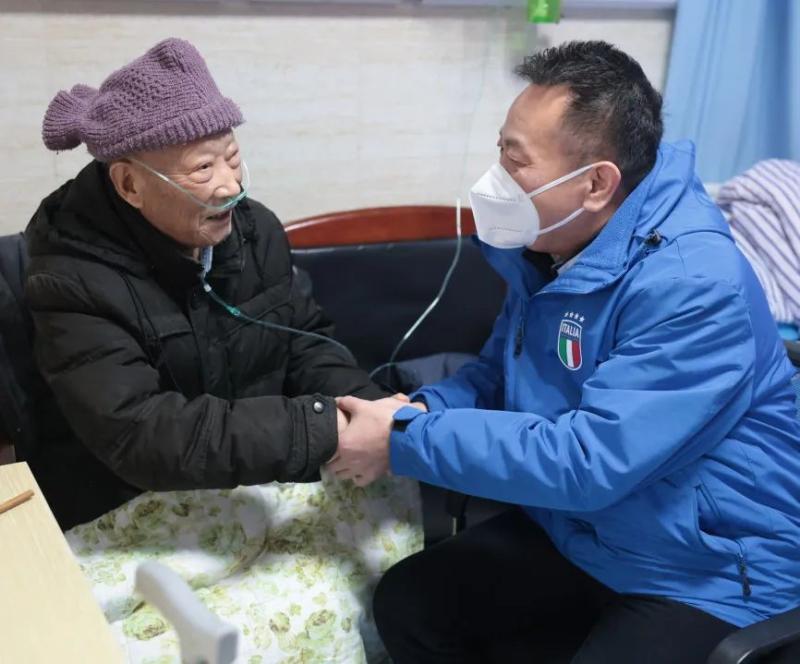 【中心医院·医者红】这个3·5,看惠景把雷锋精神直接拉满! 【中心医院·医者红】这个3·5,看惠景把雷锋精神直接拉满!