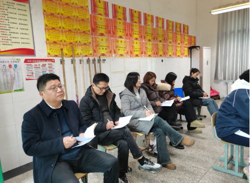 课堂展评显匠心,教研共进促发展 ——湘潭市第二中学开展教研组常规展评课活动 课堂展评显匠心,教研共进促发展 ——湘潭市第二中学开展教研组常规展评课活动