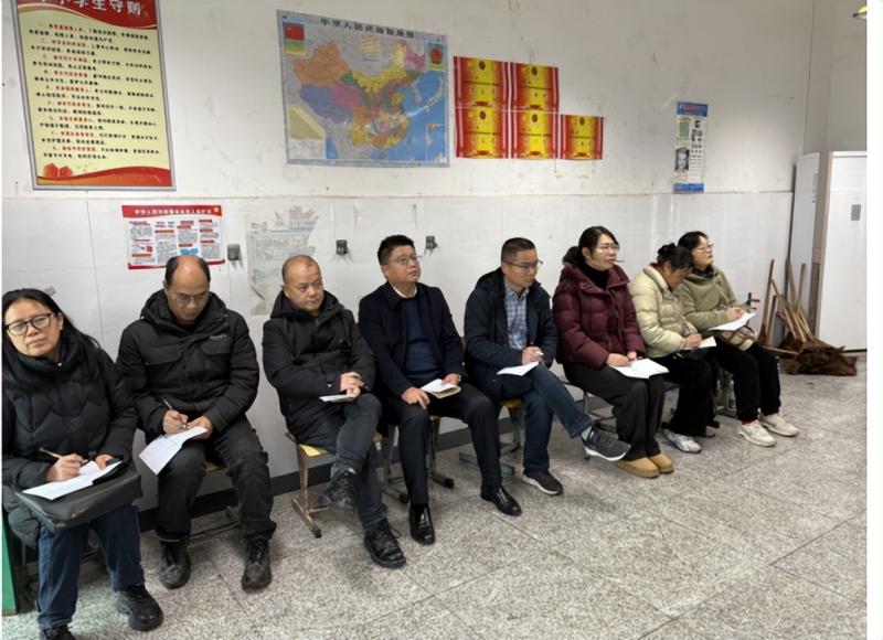 课堂展评显匠心,教研共进促发展 ——湘潭市第二中学开展教研组常规展评课活动 课堂展评显匠心,教研共进促发展 ——湘潭市第二中学开展教研组常规展评课活动