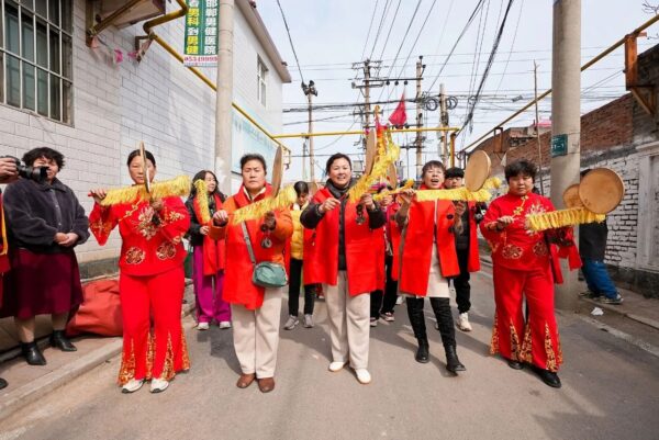 民俗盛宴！冀南新区闫浅村“耍旱船”活动盛大启航