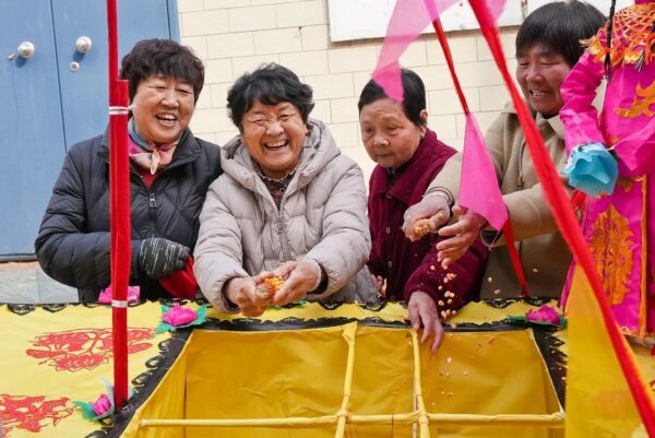 民俗盛宴！冀南新区闫浅村“耍旱船”活动盛大启航