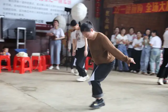 【青春当燃 有我在场】湘潭县人民医院开展五四青年节团建拓展活动 【青春当燃 有我在场】湘潭县人民医院开展五四青年节团建拓展活动