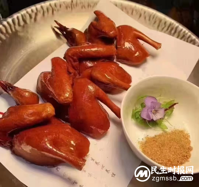 大展秘制脆皮乳鸽荣获“中国美食地标保护产品”称号 大展秘制脆皮乳鸽荣获“中国美食地标保护产品”称号