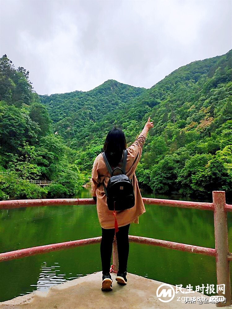 去曾为长安京畿地的古阌乡旅游，畅游秦岭山下，行吟黄河岸边