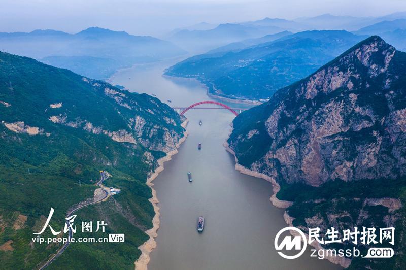 湖北宜昌：三峡水库水位提前消落至145米
