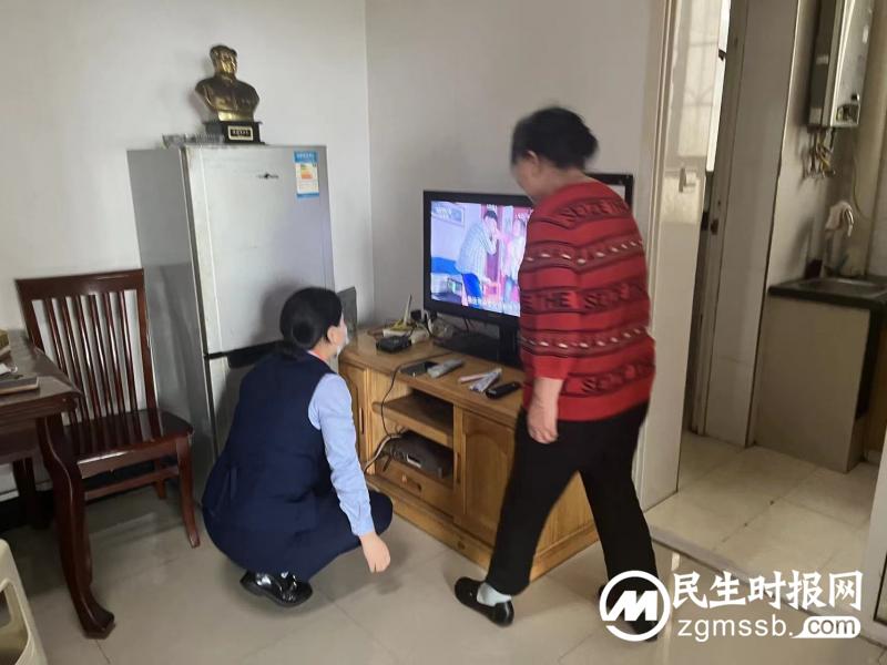 #服务再升级# 【服务承诺再升级】【营业厅内无小事,助老服务暖人心】 #服务再升级# 【服务承诺再升级】【营业厅内无小事,助老服务暖人心】