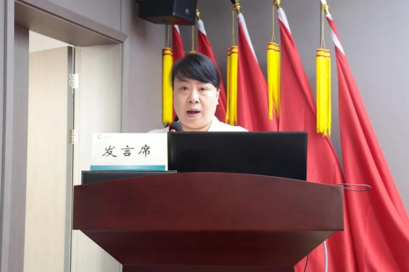 敬过往、爱当下、向未来——今天,我们开了一场特别的“家庭会议”...... 敬过往、爱当下、向未来——今天,我们开了一场特别的“家庭会议”......