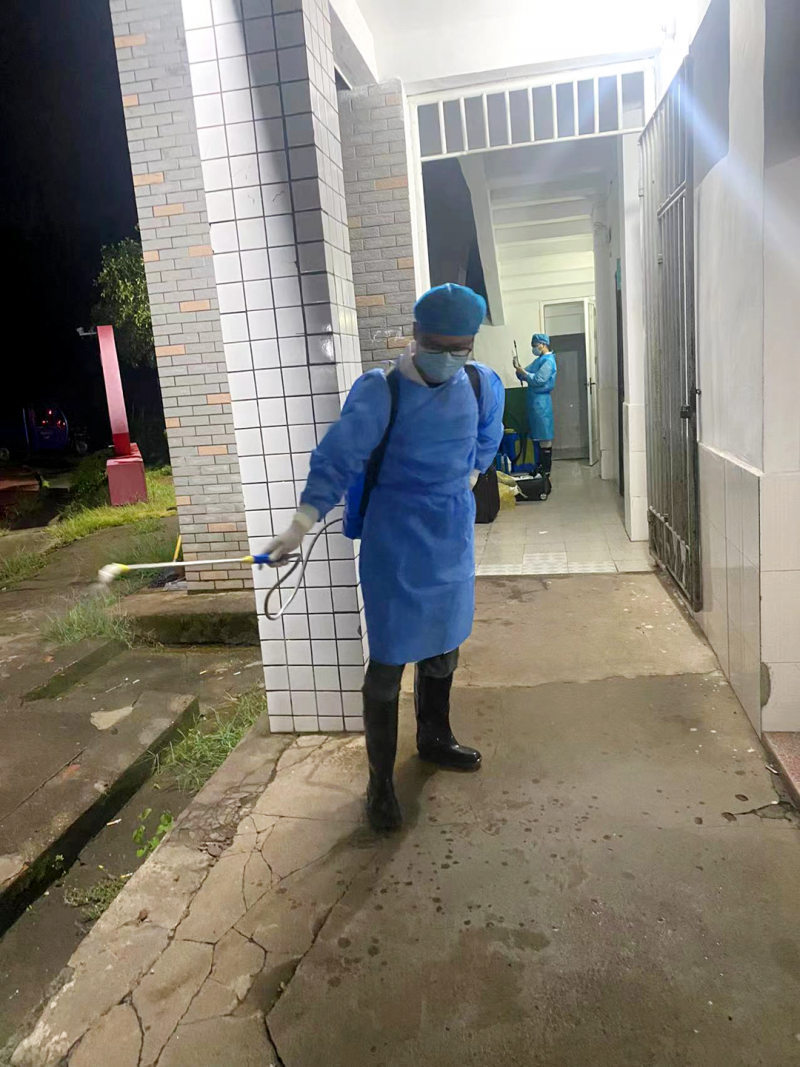 凌晨出动,湘潭县疾控中心全力以赴做好灾后防疫工作 凌晨出动,湘潭县疾控中心全力以赴做好灾后防疫工作