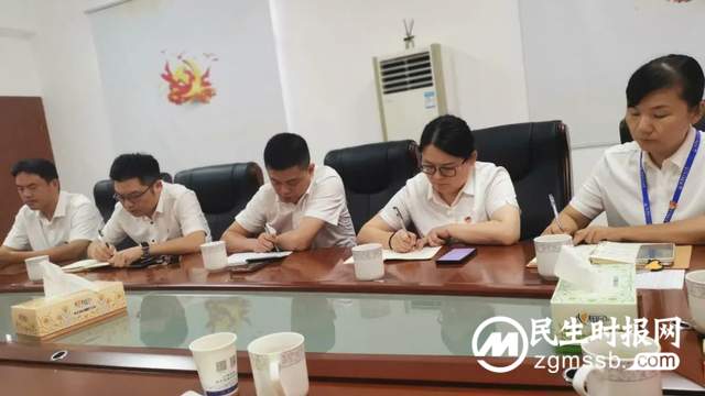 【莲乡卫健党旗红】湘潭县人民医院举行新一届支部委员上任集体谈话 【莲乡卫健党旗红】湘潭县人民医院举行新一届支部委员上任集体谈话