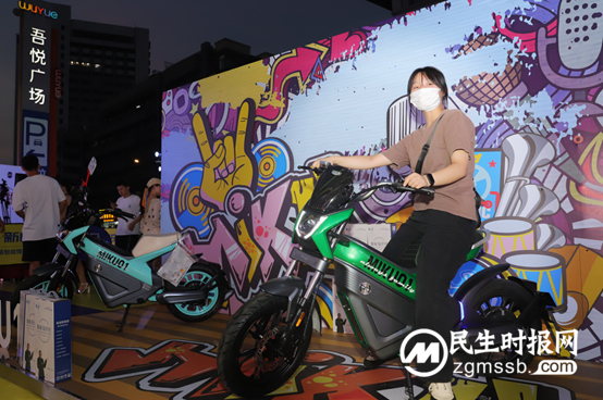 现象级购车热潮火遍南京，新日锂电嘉年华掀起旺季营销最高潮！