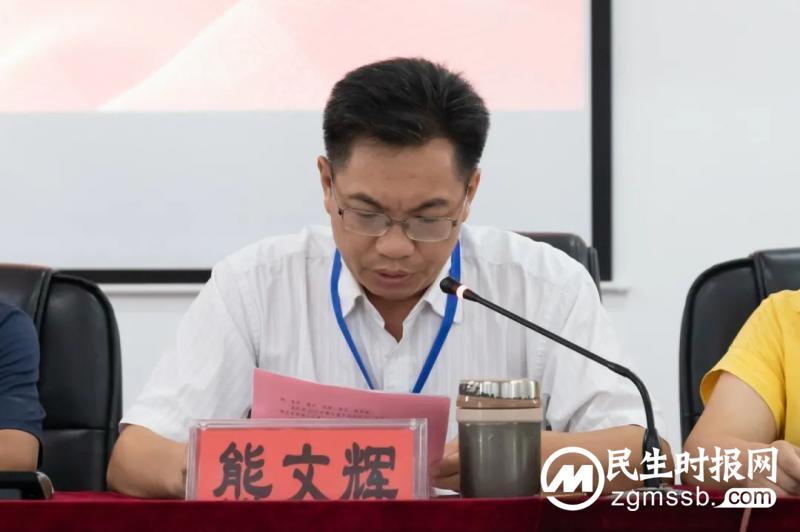 致敬医师节,最美“医”瞬间——湘潭市中医医院隆重庆祝第六届“中国医师节” 致敬医师节,最美“医”瞬间——湘潭市中医医院隆重庆祝第六届“中国医师节”