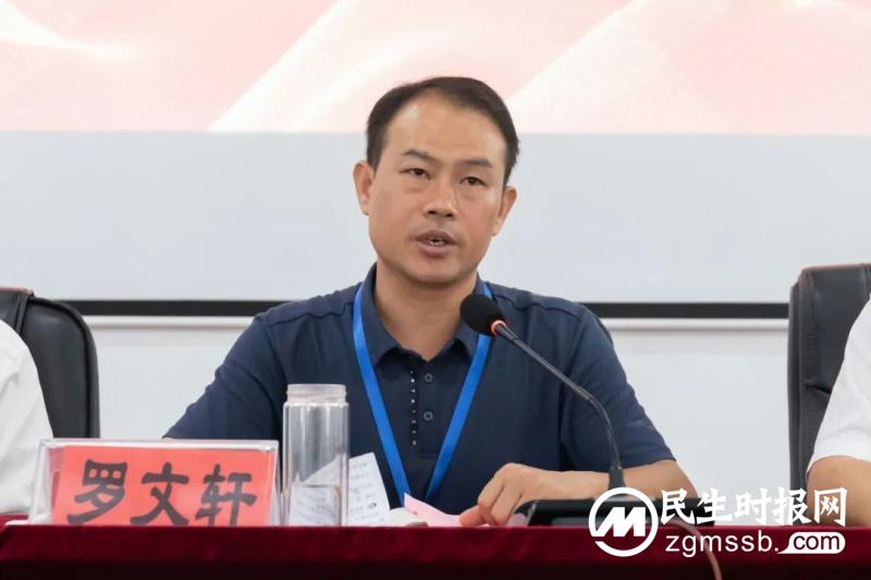致敬医师节,最美“医”瞬间——湘潭市中医医院隆重庆祝第六届“中国医师节” 致敬医师节,最美“医”瞬间——湘潭市中医医院隆重庆祝第六届“中国医师节”
