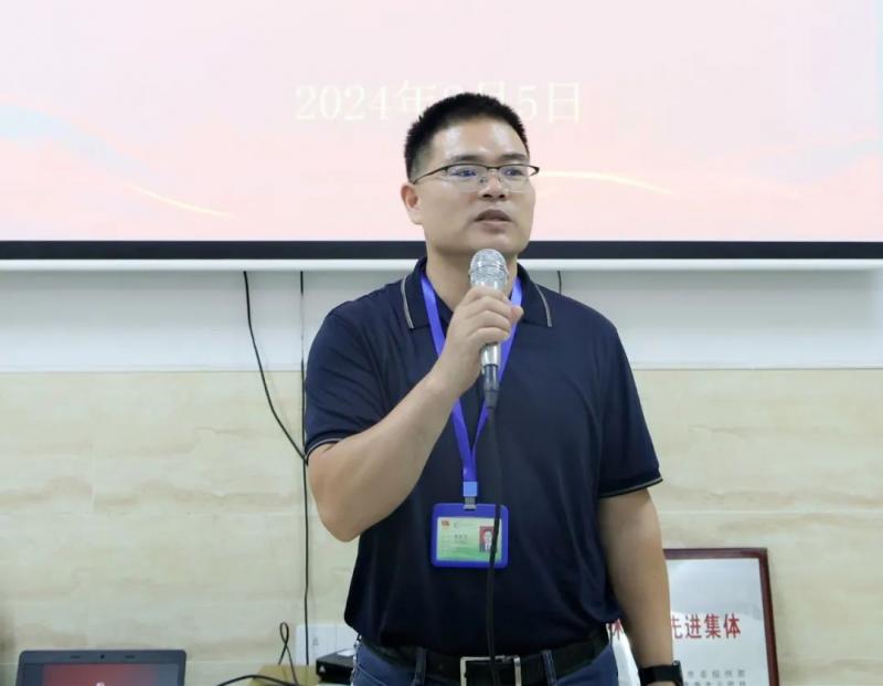 【中心医院·医者红】心系老干部,高温送“清凉” 【中心医院·医者红】心系老干部,高温送“清凉”