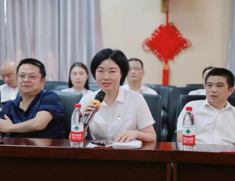 【崇尚人文精神,彰显医者仁心】湘潭县人民医院召开第七届中国医师节座谈会暨表彰大会 【崇尚人文精神,彰显医者仁心】湘潭县人民医院召开第七届中国医师节座谈会暨表彰大会