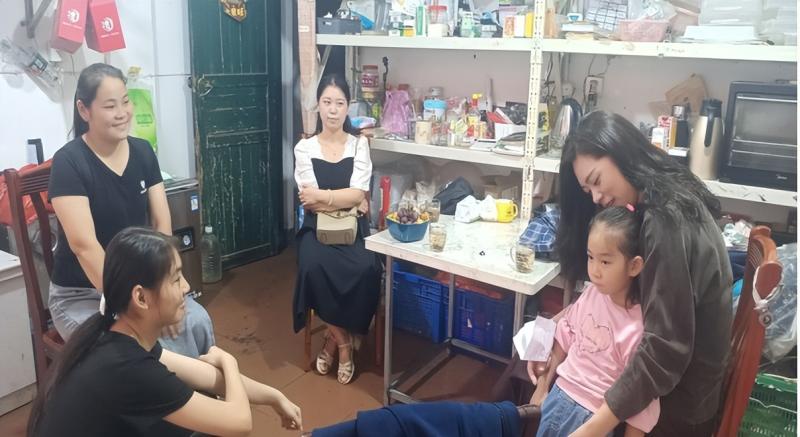 以“访”助成长,以“情”筑心桥 — 湘潭市第二中学初三年级家访纪实 以“访”助成长,以“情”筑心桥 — 湘潭市第二中学初三年级家访纪实