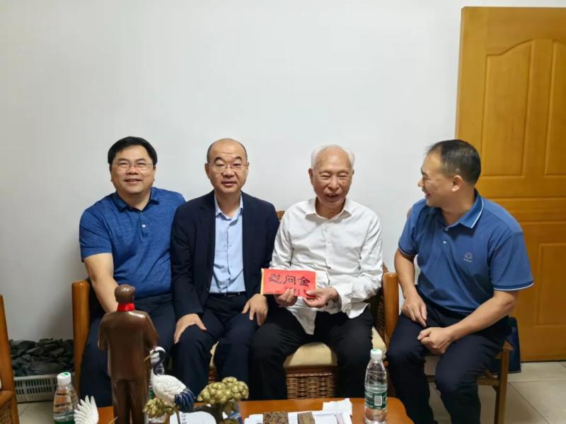 我院参加国医大师刘志明从医八十五周年学术思想研讨会 我院参加国医大师刘志明从医八十五周年学术思想研讨会