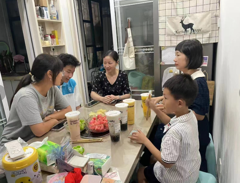 家访暖人心 共育促成长//湘潭市三中高一年级组周末家访 家访暖人心 共育促成长//湘潭市三中高一年级组周末家访