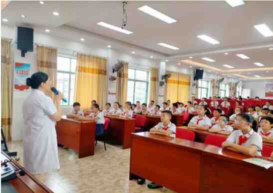 科学防控近视 守护光明未来  ——岳塘区湘钢三校开展近视防控讲座