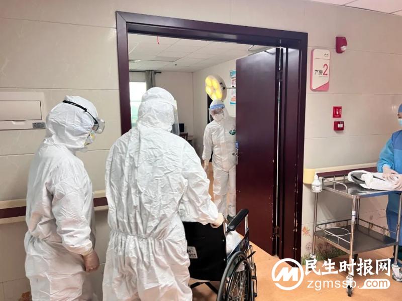 【疫情防控】湘潭县人民医院开展新冠肺炎感染孕产妇和新生儿的应急处置演练 【疫情防控】湘潭县人民医院开展新冠肺炎感染孕产妇和新生儿的应急处置演练