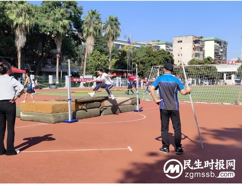 展青春风采,逞少年意气—— 湘潭市二中2023年秋季田径运动会圆满落幕 展青春风采,逞少年意气—— 湘潭市二中2023年秋季田径运动会圆满落幕