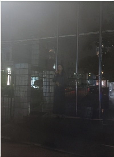 夜间消防要上心,校园安全我先行 ——湘潭市二中2024年下学期学生宿舍夜间消防疏散演练 夜间消防要上心,校园安全我先行 ——湘潭市二中2024年下学期学生宿舍夜间消防疏散演练