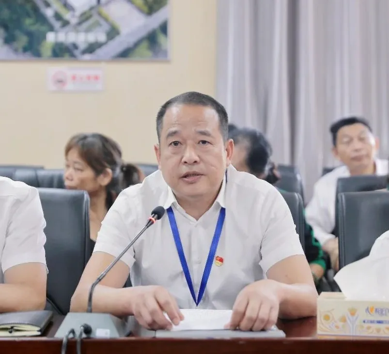 情暖重阳,爱满金秋——湘潭县人民医院开展重阳节系列活动 情暖重阳,爱满金秋——湘潭县人民医院开展重阳节系列活动