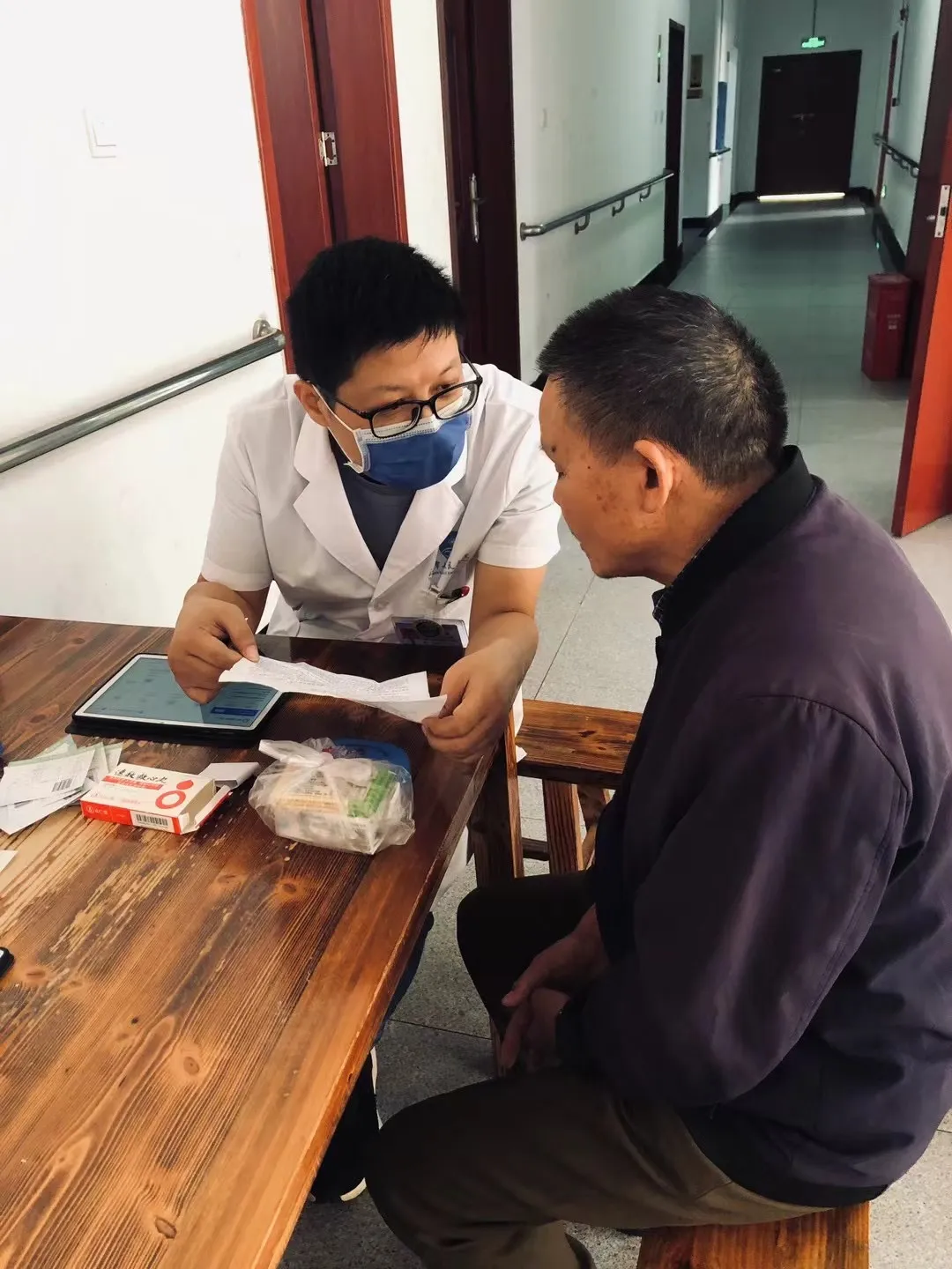 情暖重阳,爱满金秋——湘潭县人民医院开展重阳节系列活动 情暖重阳,爱满金秋——湘潭县人民医院开展重阳节系列活动