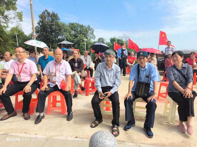 徜徉红色文化 相约尚鑫农庄 ——“湖南亘古”举办国庆红色文化主题画展 徜徉红色文化 相约尚鑫农庄 ——“湖南亘古”举办国庆红色文化主题画展