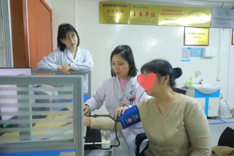 【大病不出市】便秘多年确诊癌症 耄耋老人选择相信我们! 【大病不出市】便秘多年确诊癌症 耄耋老人选择相信我们!