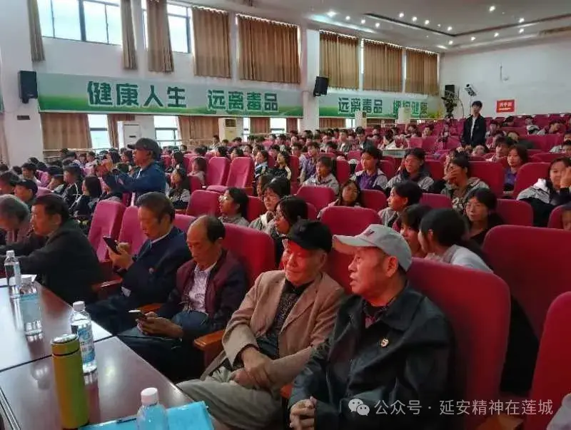 奏响新时代湘潭校园红色文化发展主旋律——湘潭工业贸易中等专业学校“弘扬延安精神,培养大国工匠”传承红色文化活动纪实 奏响新时代湘潭校园红色文化发展主旋律——湘潭工业贸易中等专业学校“弘扬延安精神,培养大国工匠”传承红色文化活动纪实