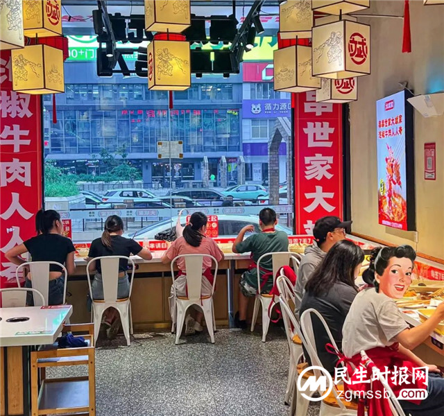 锅底5元起，人均只要50元！它要做“串串火锅界的萨莉亚”！